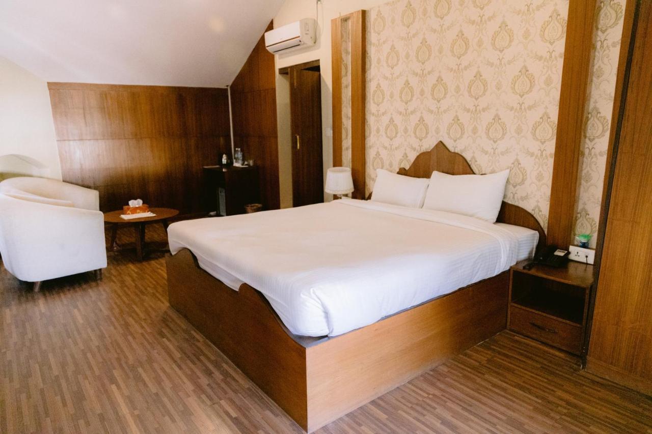 Aranya Boutique Hotel Катманду Экстерьер фото