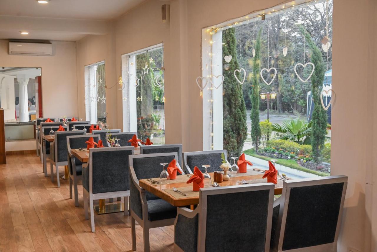 Aranya Boutique Hotel Катманду Экстерьер фото